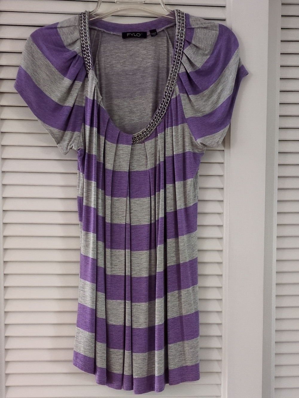 FYLO Striped Chain-Trim Short Sleeve Tunic Blouse Top Sz S. Gray/Purple